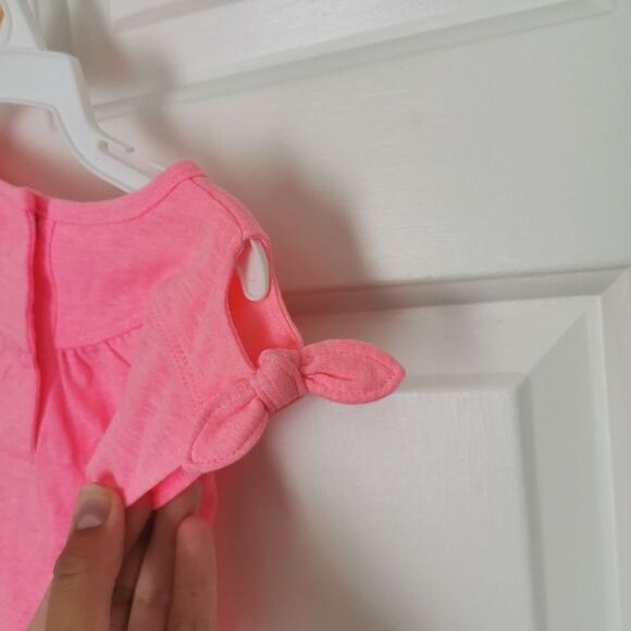 5/$10 Oshkosh B'gosh short sleeve onesie a size 6 m - Picture 6 of 6